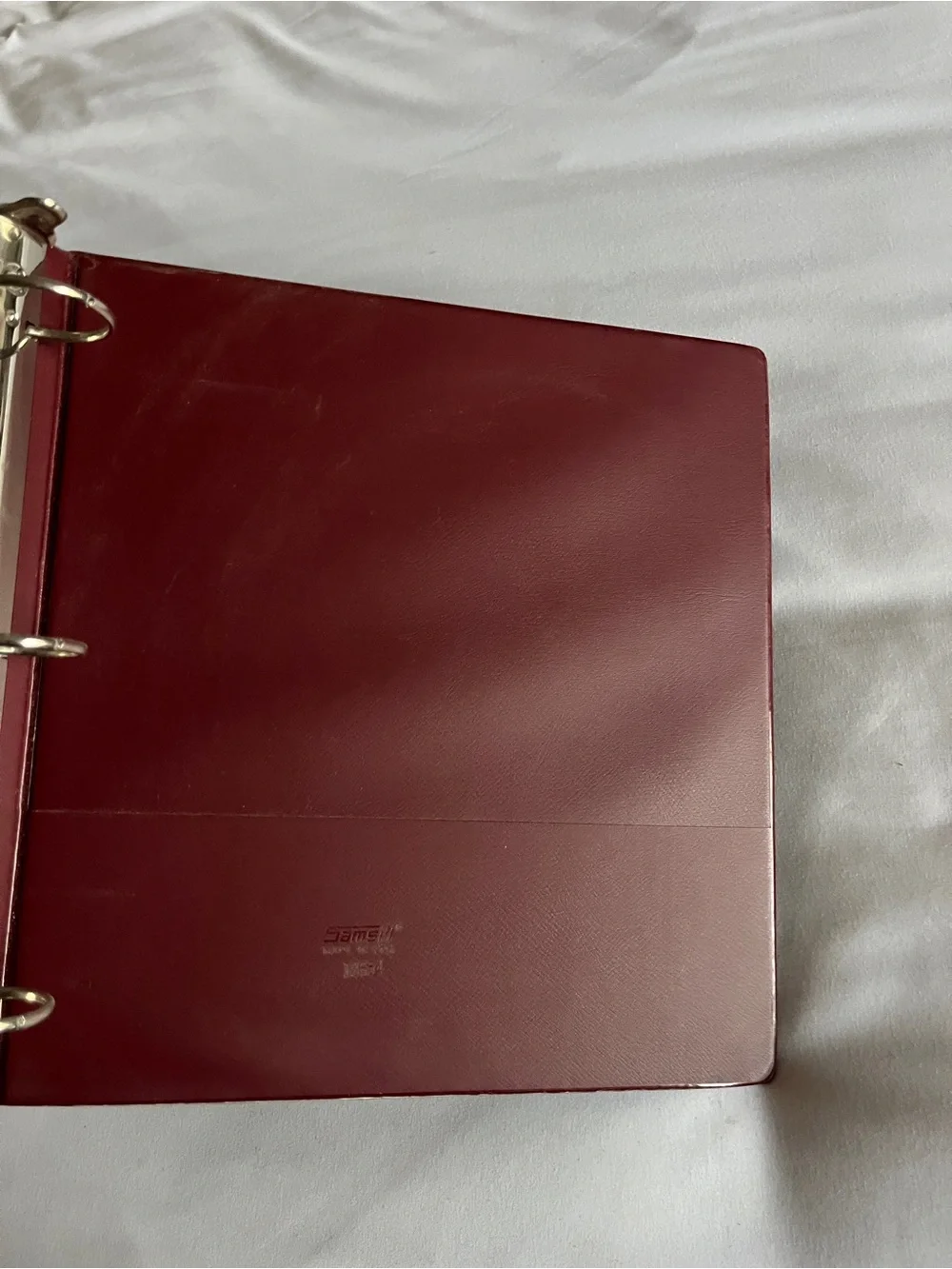 Samsill Maroon 3-Ring Binder 1.5” Spine 1” Round Ring Inside Pocket